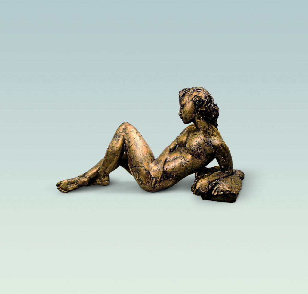Liegende, Aktskulptur, skulptur Bronze, Bärbel Dieckmann, Bildhauerin, sculptress, Berlin, Skulptur in Bronze, bronce sculpture